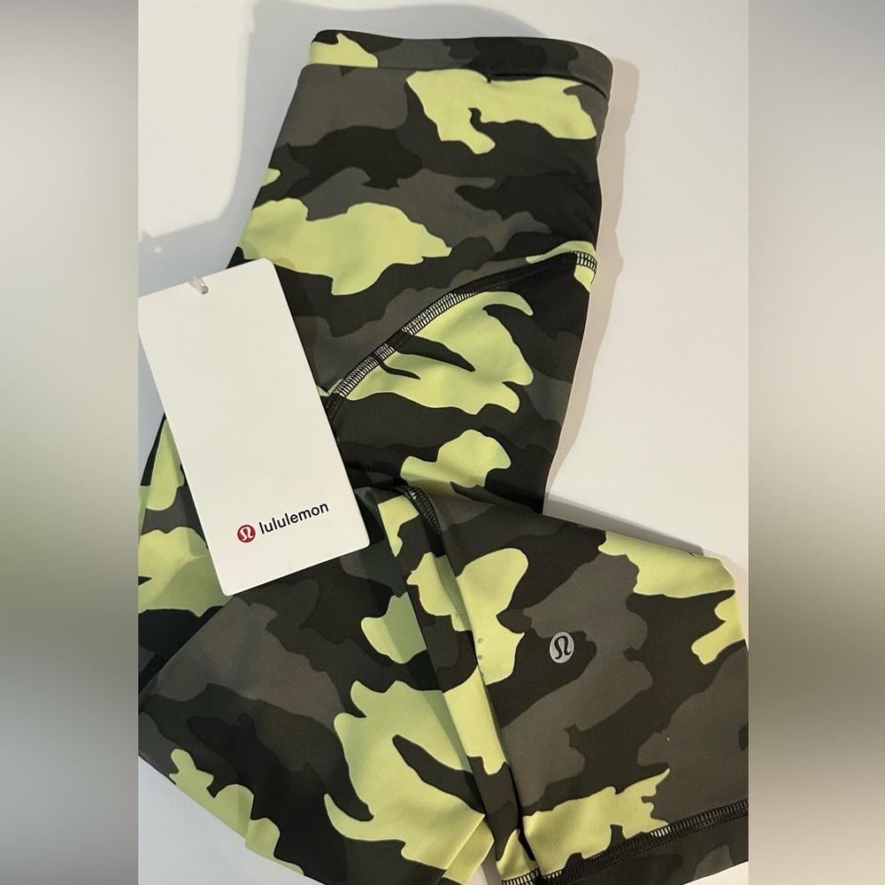 Lululemon Swift Speed High-Rise Crop 21" NWT